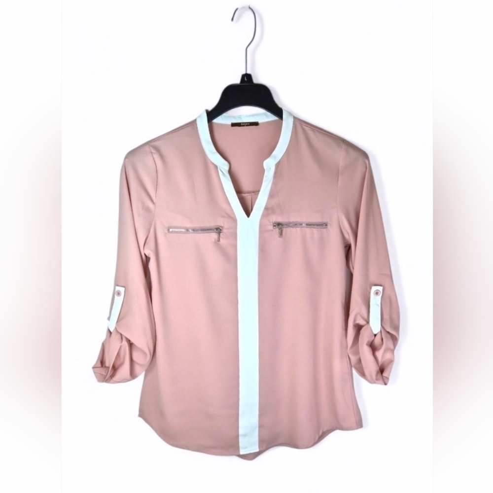 Gaharu Colorblock Split-Neck Blouse w/ Zipper Detail – Size Small